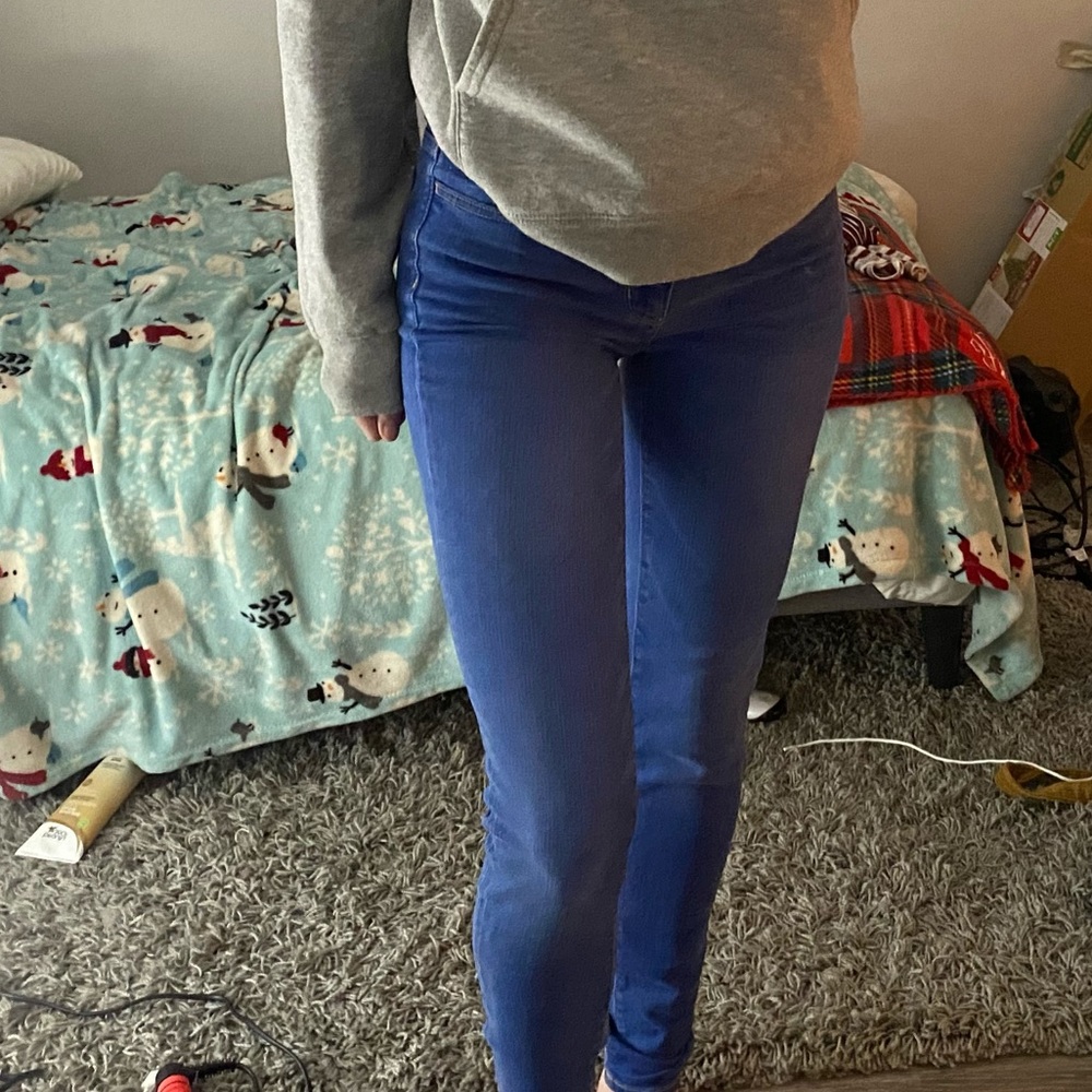 American Eagle skinny jeans